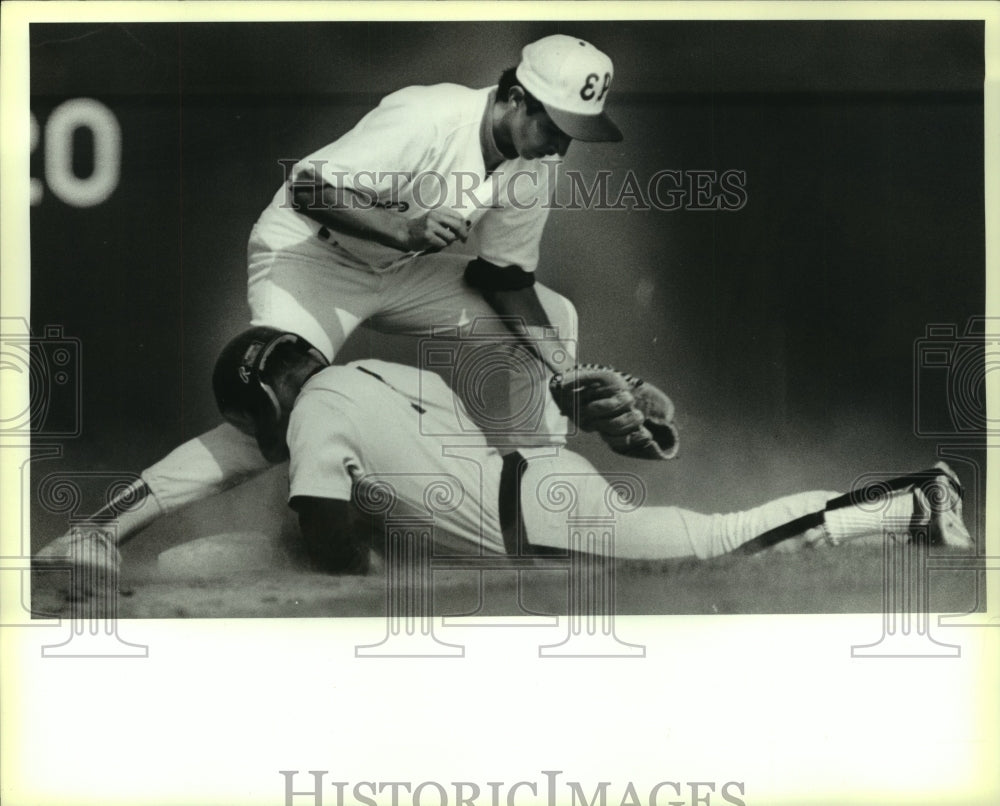 1988 Press Photo Darren Ibarro, Eagle Pass Baseball Player at Clark Game - Historic Images