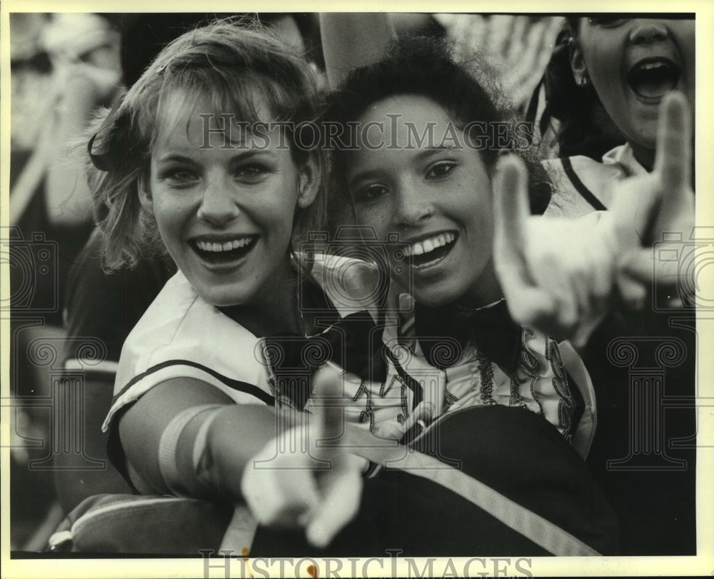 Press Photo Judson Pep Squad Members Carol Threatt and Michele Earl - sas08078 - Historic Images