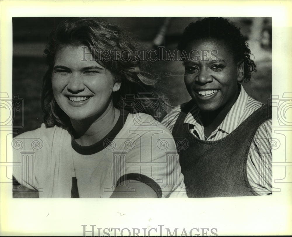 1988 Press Photo Athlete Julie Barron with Coach Apryl Hampton - sas08128 - Historic Images