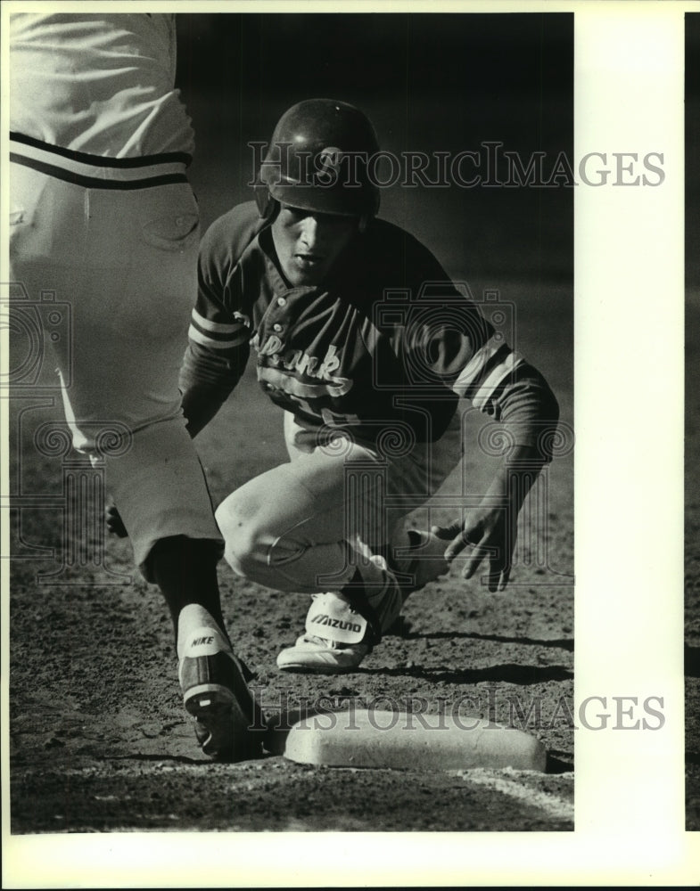 1989 Press Photo Charlie Zapata, Burbank Baseball Player at Edison Game - Historic Images