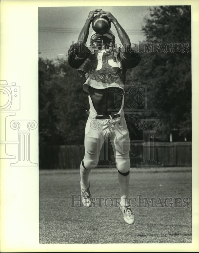 1983 Press Photo Rene Maldonado, Holmes High School Football Player - sas08250 - Historic Images