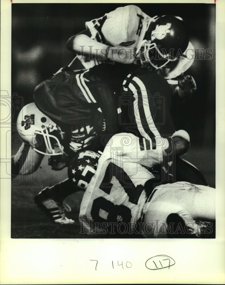 1983 Press Photo Theodore Roosevelt and Madison High School Football Players - Historic Images