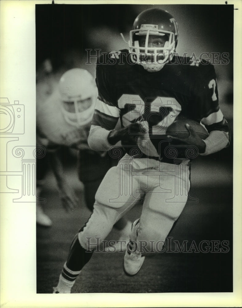 1985 Press Photo Earnest Peel, Roosevelt High School Football Player at Game - Historic Images