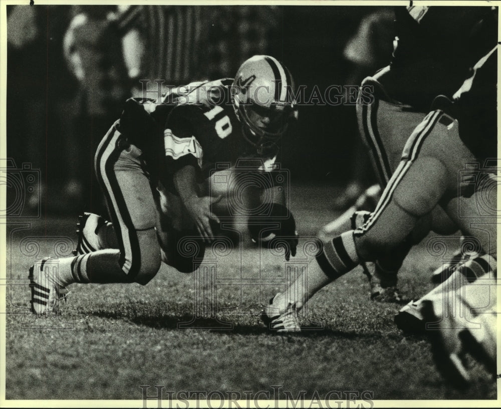 1984 Press Photo Steward Perez, Judson High School Football Quarterback at Game - Historic Images