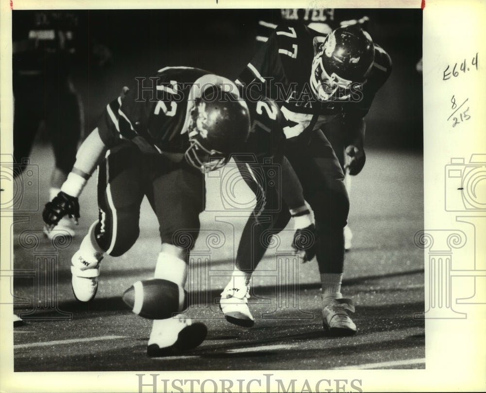 1983 Press Photo Fox Tech High School Football Players at Burbank Game - Historic Images