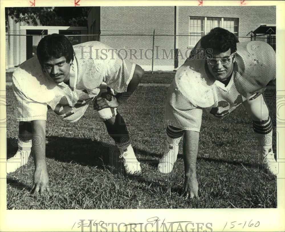 1983 Press Photo Art Limon, Jefferson High School Football Player with Teammate- Historic Images
