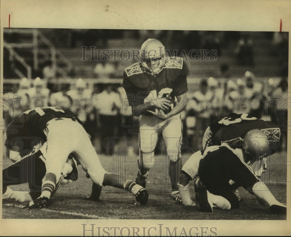 1982 Press Photo Chris Reams, Lee High School Football Full Back Player at Game - Historic Images