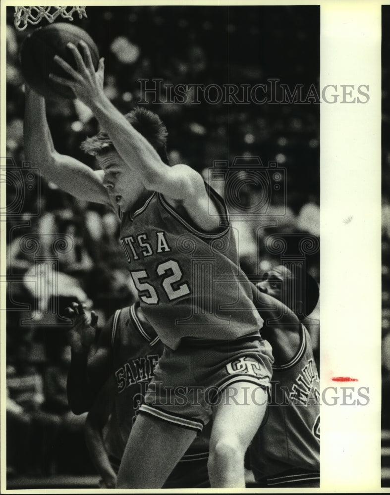 1987 Press Photo Tim Knowles, University of Texas San Antonio Basketball Player- Historic Images