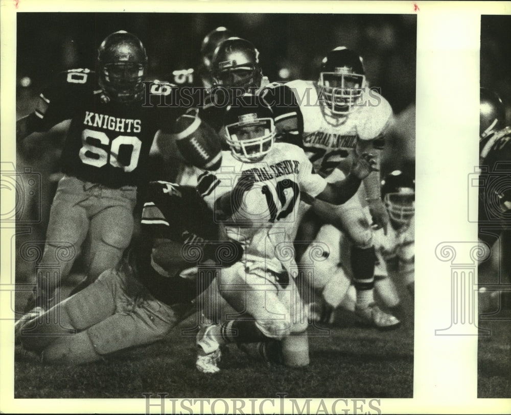 1984 Press Photo Central Catholic and Holy Cross High School Football Players - Historic Images