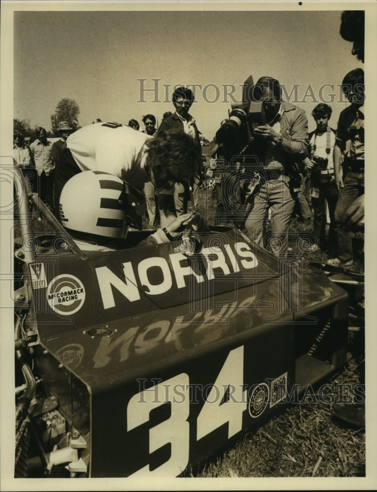 1974 Press Photo Race Car Driver Sam Posey in Car at Grand Prix Races in Ohio - Historic Images
