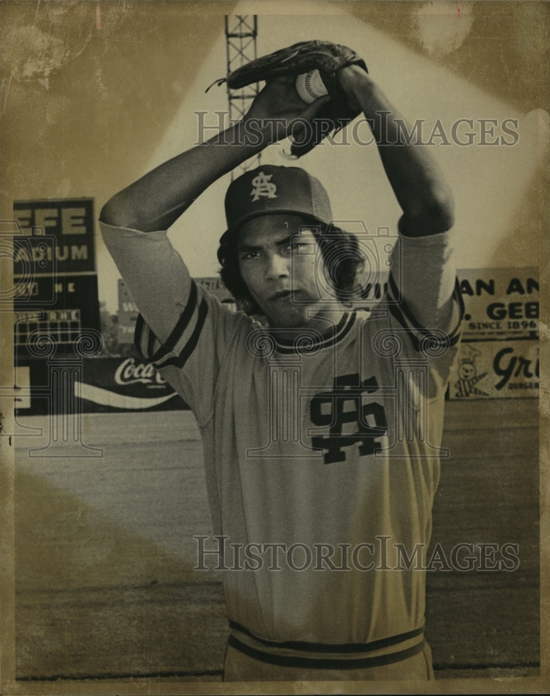 1975 Press Photo Jeff Byrd, San Antonio Baseball Player - sas08923 - Historic Images