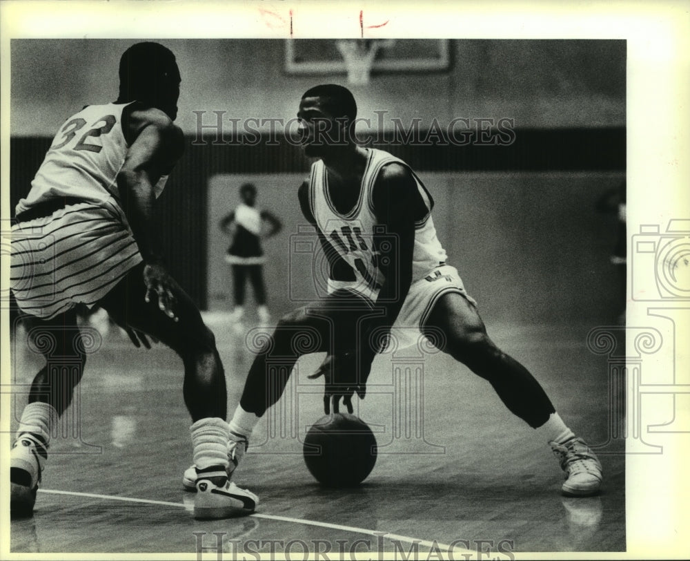 1987 Press Photo Todd Barnes, University of San Antonio Basketball Player - Historic Images