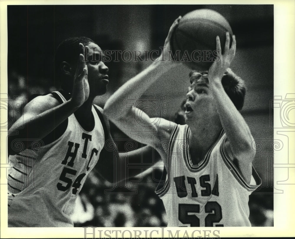 1987 Press Photo Tim Knowles, University of Texas San Antonio Basketba ...