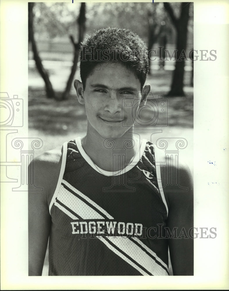 1989 Press Photo Israel Flores, Edgewood High Schoool Track Cross Country Runner- Historic Images