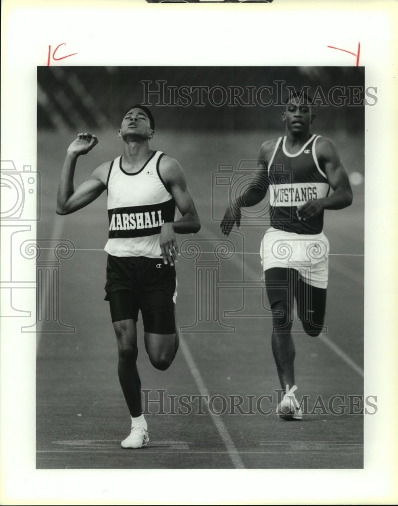 1992 Press Photo Leonard Byrd, Marshall High School Track Runner at Meet - Historic Images
