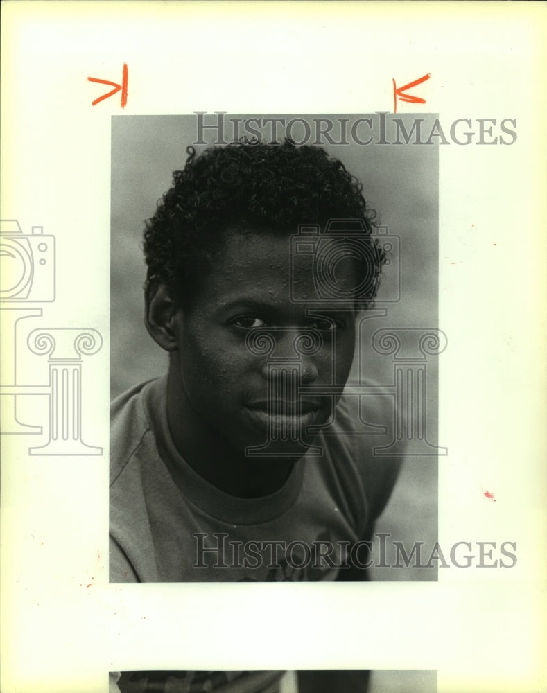 1986 Press Photo Tony Greene, West Campus High School Track Team Member - Historic Images