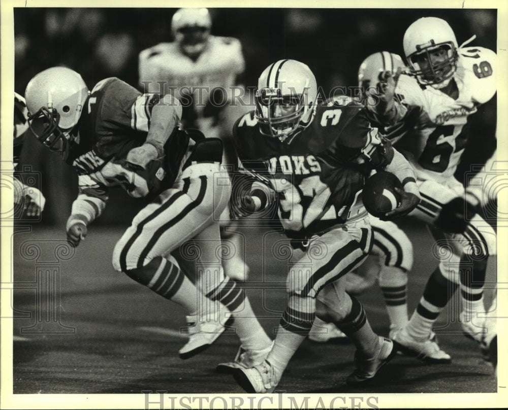 1984 Press Photo Rudy Salazar, Lanier Voks Football Player at Edgewood Game- Historic Images