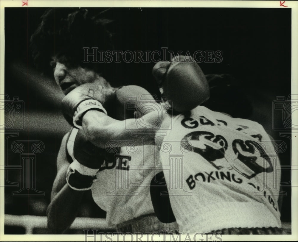 1983 Press Photo Boxers Joe Bondoc III and Joe Herrera at Golden Gloves Bout- Historic Images