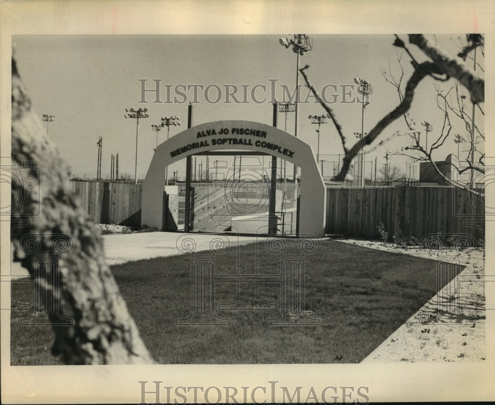 1975 Press Photo The Alva Jo Fischer Memorial Softball Complex - sas09697- Historic Images