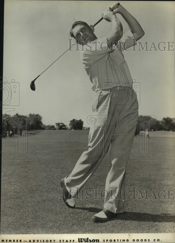 Press Photo Golfer Jim Ferrier, Wilson Sporting Goods Company Staff Member- Historic Images