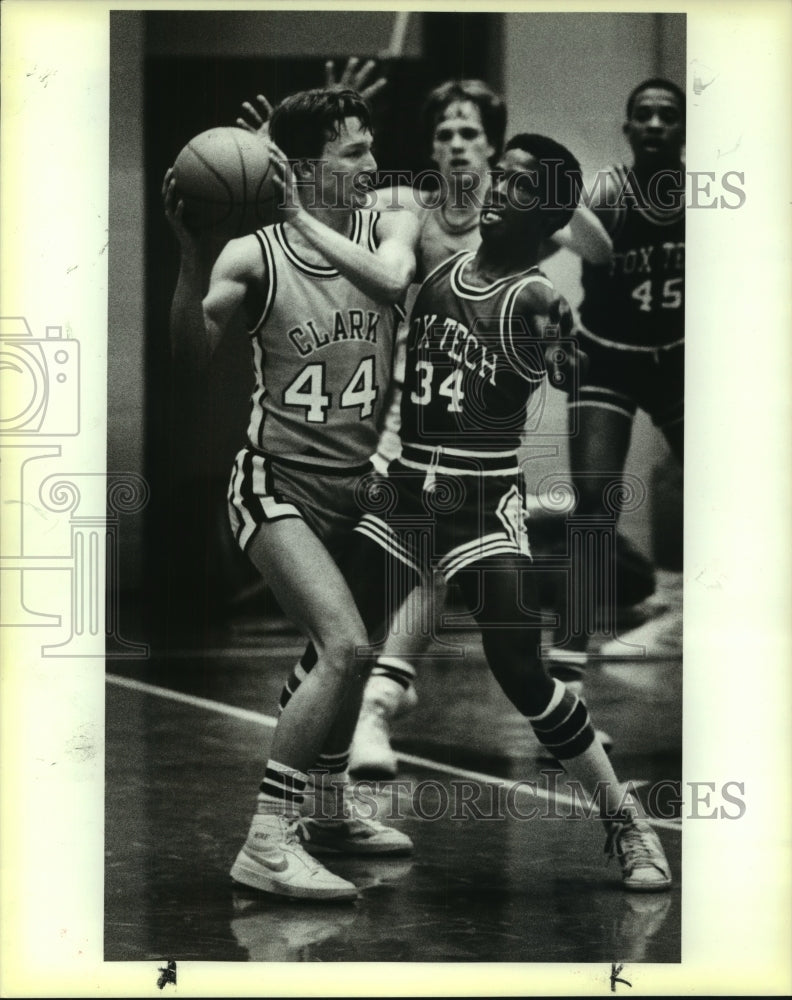 1984 Press Photo Clark and Fox Tech play boys high school basketball - sas10109- Historic Images