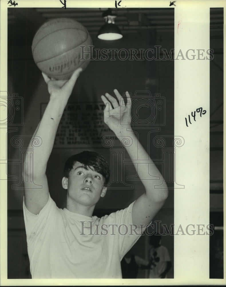 1989 Press Photo Marshall High basketball player Chris Doyal - sas10154 - Historic Images