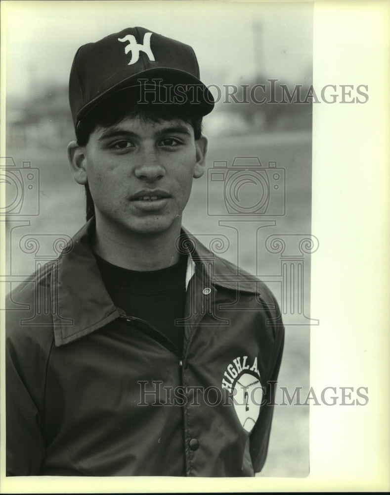 1985 Press Photo Highlands High baseball player John Valdivia - sas10183- Historic Images