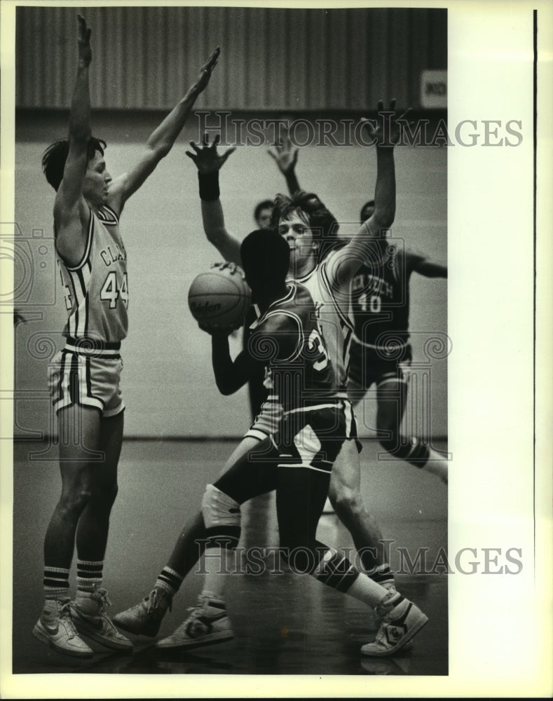 1984 Press Photo Clark and Fox Tech play boys high school basketball - sas10250- Historic Images
