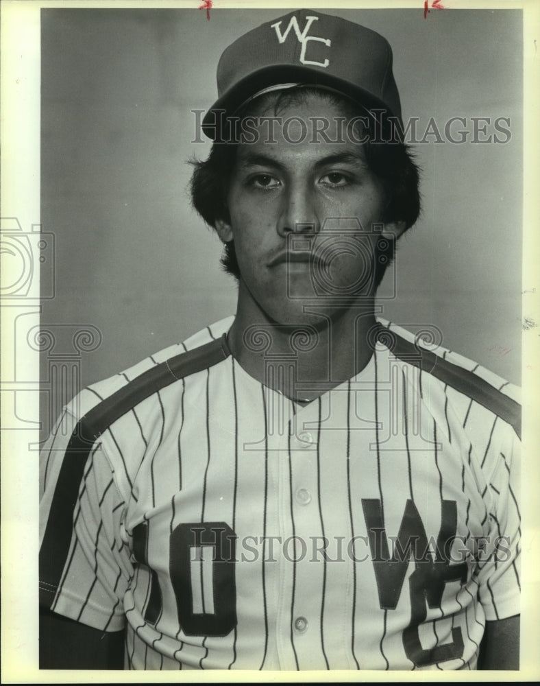 1985 Press Photo South San West Campus High baseball player David Gonzalez - Historic Images