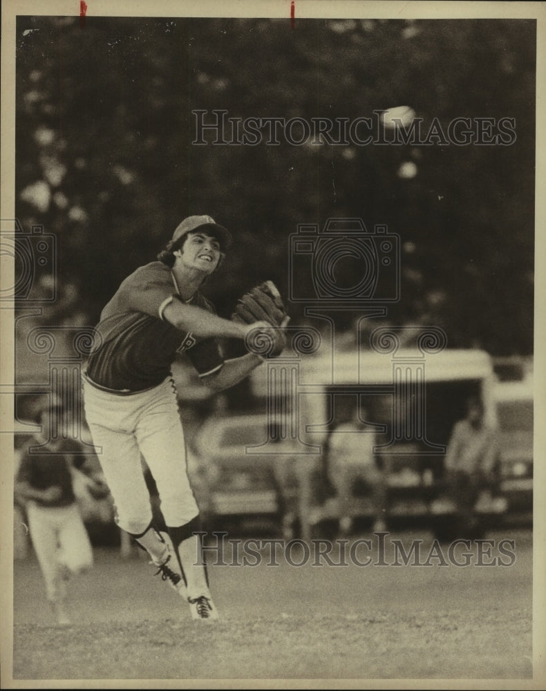 1978 Press Photo High school baseball player Bill Dittman in action - sas10327 - Historic Images