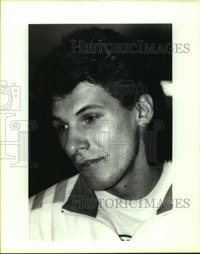 1991 Press Photo Robert Gonzales, Mexican National Basketball Team Player - Historic Images