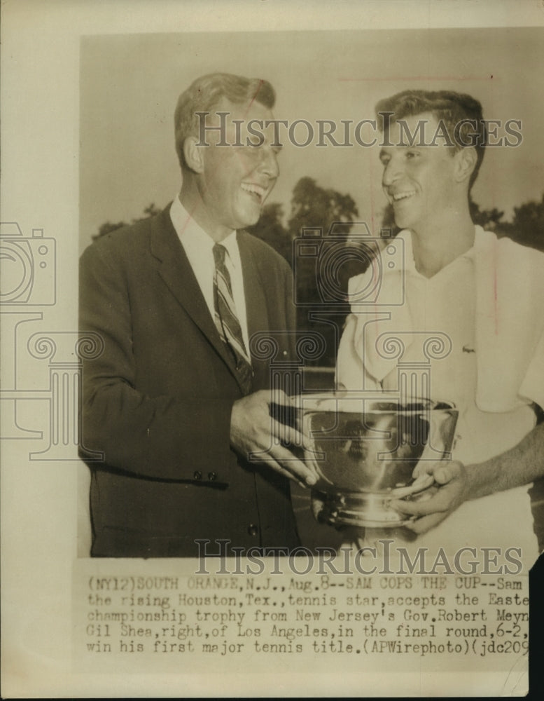 1955 Press Photo Sammy Giammalva, Tennis Player with Eastern Championship Trophy- Historic Images