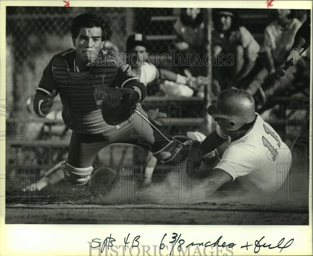 1985 Press Photo Burbank and Edison High School Baseball Players at Game- Historic Images