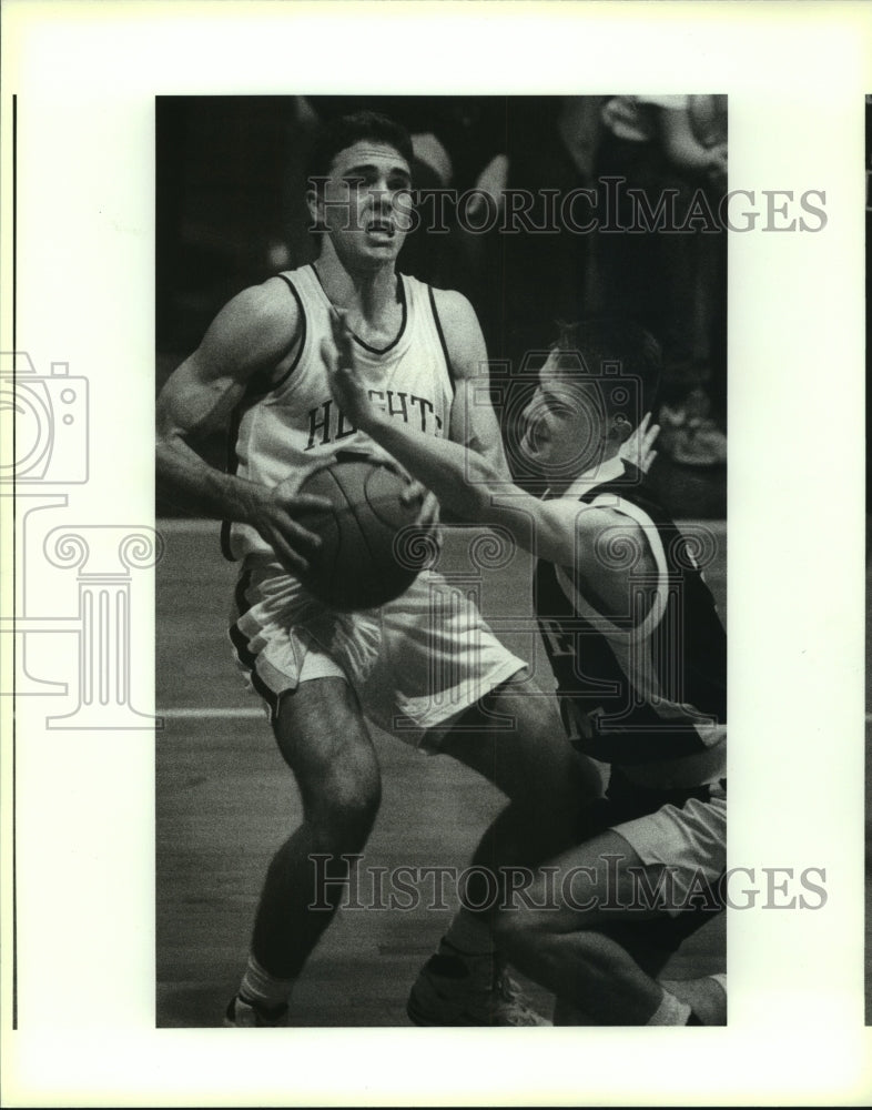 1992 Press Photo Alamo Heights and Boerne High School Basketball Players at Game - Historic Images