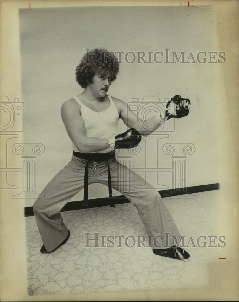 1978 Press Photo Steve Ashcraft, Black Belt Karate Instructor - sas11289- Historic Images