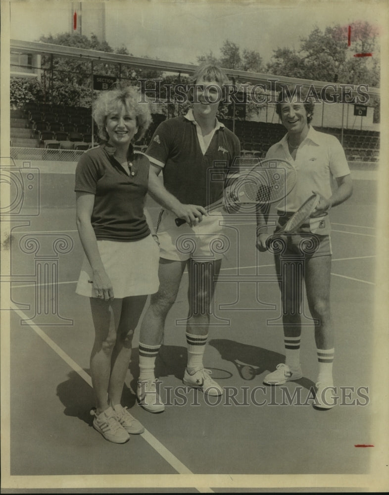 1978 Press Photo Spurs basketball player George Karl and friends play tennis - Historic Images