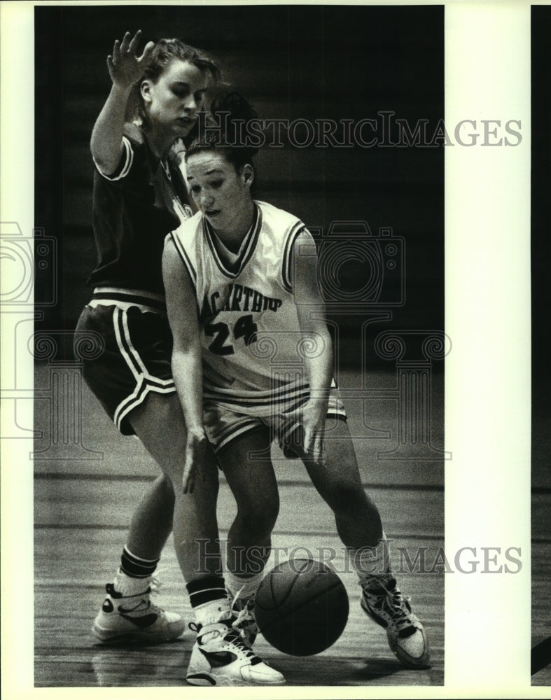 1993 Press Photo Erin Jenkins, MacArthur High School Girls Basketball Palyer - Historic Images