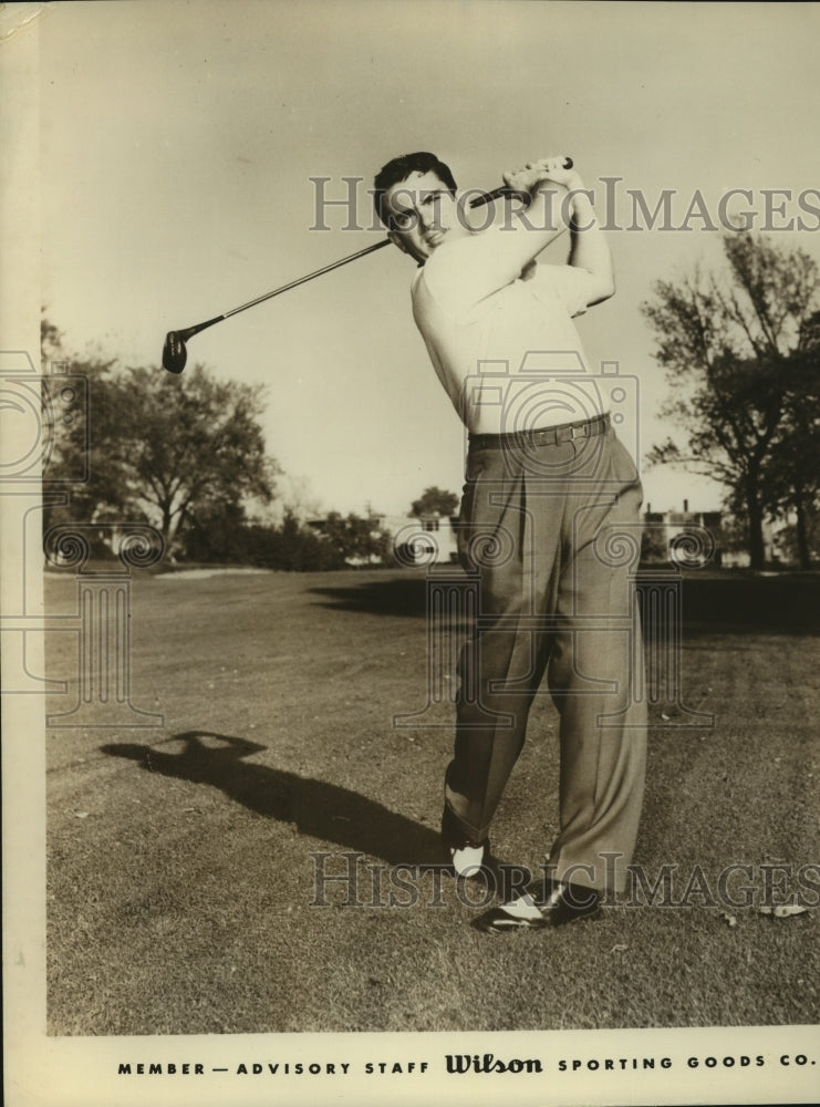 Press Photo Golfer Bob Harris, Wilson Sporting Goods Company Staff Member - Historic Images