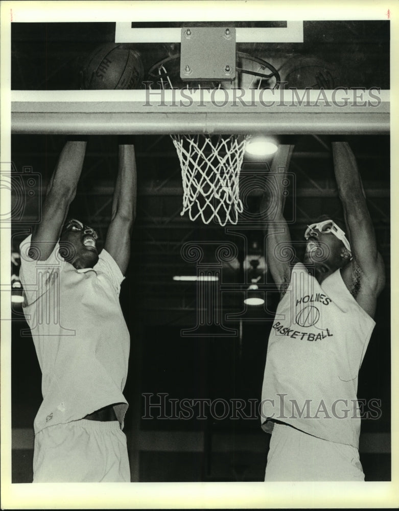 1987 Press Photo Kerry and Keith Cash, Holmes High School Basketball Players-Historic Images