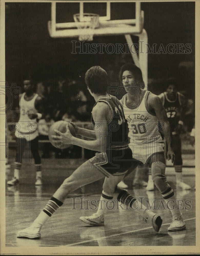Press Photo Darryl Nelson, Fox Tech High School Basketball Player at Game - Historic Images
