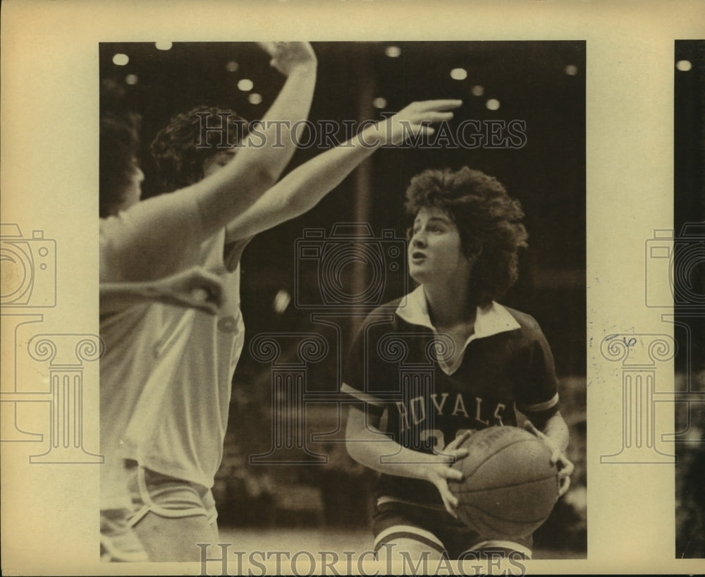 1982 Press Photo Christie Glazenger, St. Gerard High School Basketball Player - Historic Images