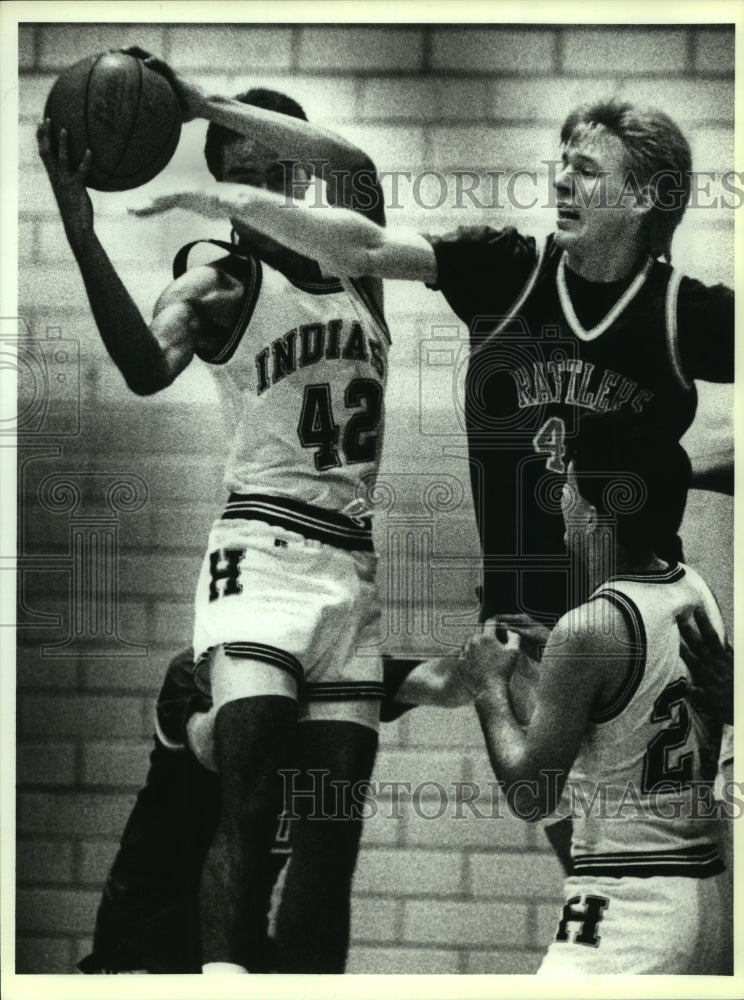 1992 Press Photo Harlandale And San Marcos High School Basketball Play 1992-press-photo-harlandale-and-san-marcos-high-school-basketball-play