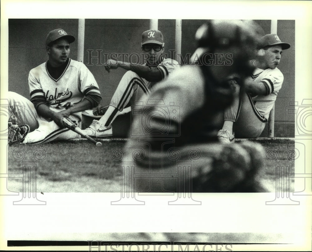 1991 Press Photo Holmes High School Baseball Players in Dugout at Jay Game- Historic Images