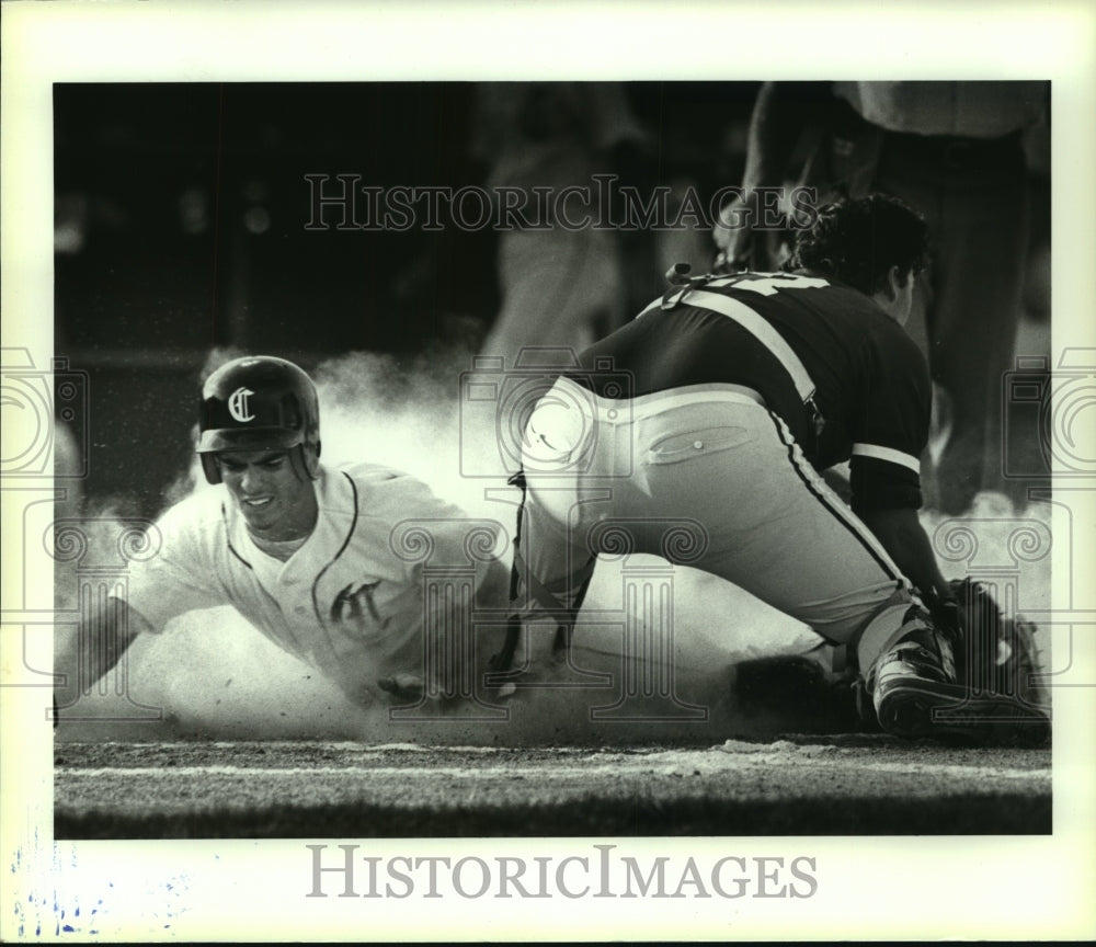 1990 Press Photo Eric Kuhl, Churchill High School Baseball Player at Game- Historic Images