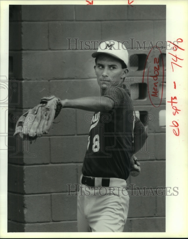 1991 Press Photo MacArthur High baseball player Adrian Mendoza - sas12703 - Historic Images