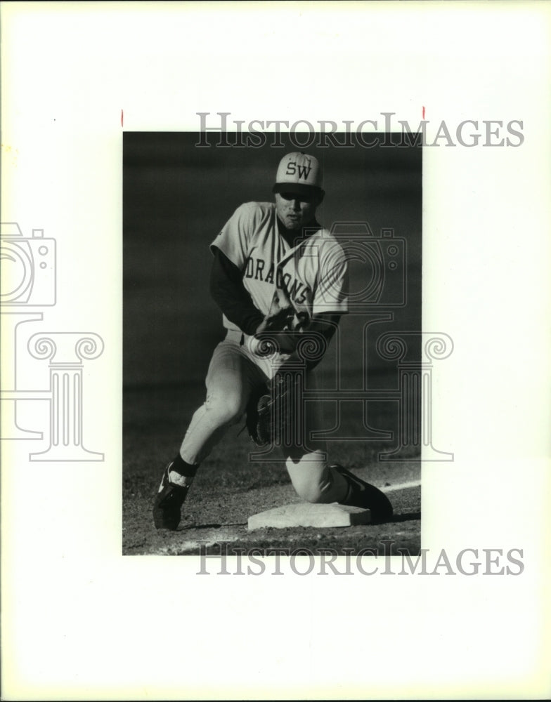 1994 Press Photo Oscar Tijerina, Southwest High School Baseball Player at Game- Historic Images