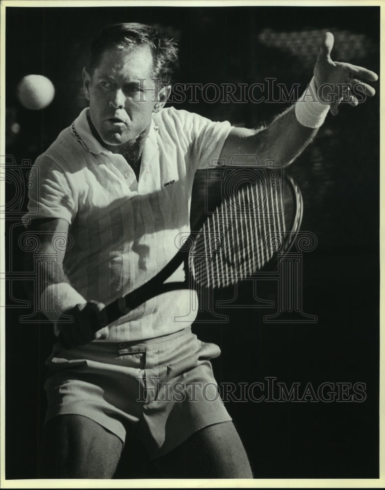 1986 Press Photo Cliff Richey, Tennis Player at Dominion Singles Tournament - Historic Images