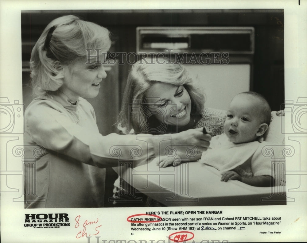 1989 Press Photo Cathy Rigby Mason, Gymnast with Hour Magazine Host Pa ...