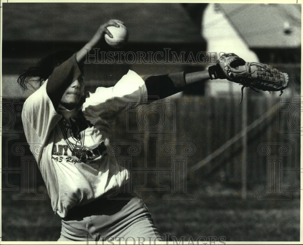 1994 Press Photo Lisa Mora, John Jay High School Fastpitch Softball Pitcher - Historic Images
