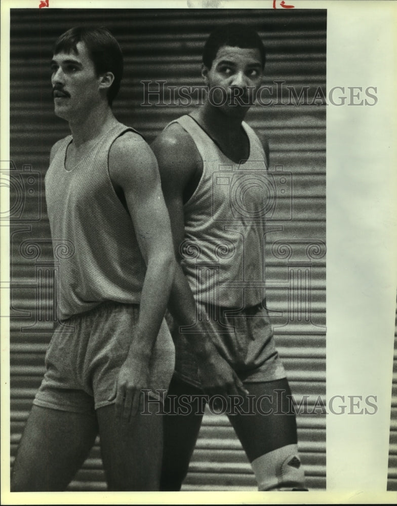 1983 Press Photo Keith Edmonson, San Antonio Spurs Basketball Player - sas13611- Historic Images